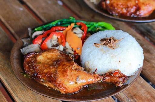 Cơm Gà Sốt Tiêu Đen